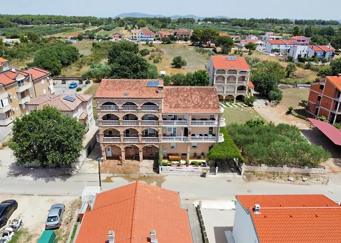 4305a Lägenhet Biograd Na Moru